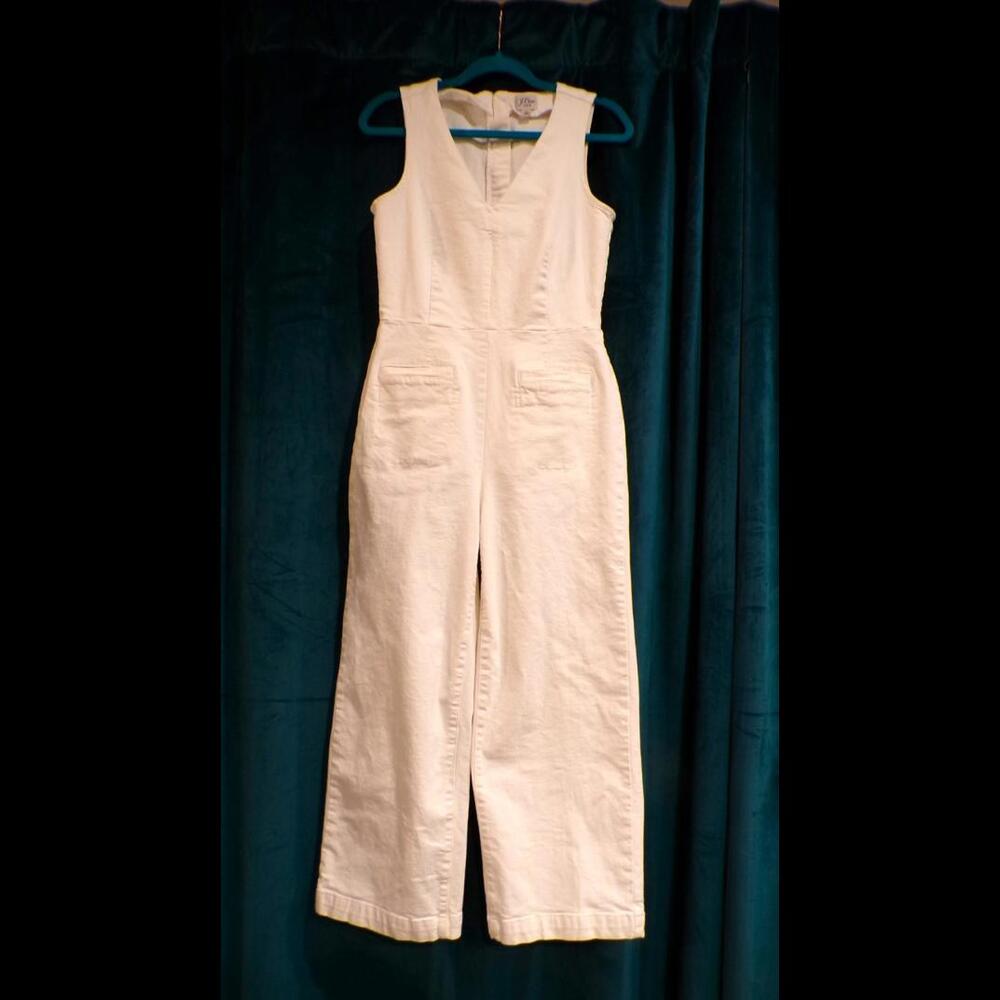 Chic Women's J. Crew V-Neck White Denim Jumpsuit Size 2
